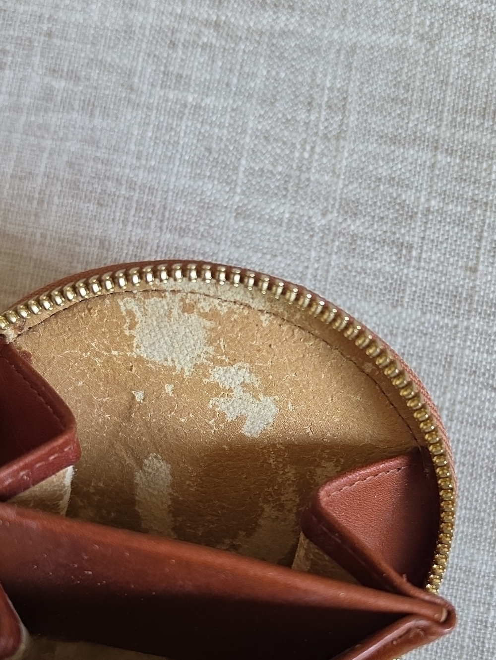 Dooney & Bourke Vintage Duck Coin Purse All Weather Leather AWL, YELLOW 💛 - Picture 13 of 13